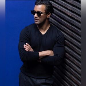 Collars & Co. Luxury Touch Cotton and Cashmere V-Neck Sweater Black Size S NWT